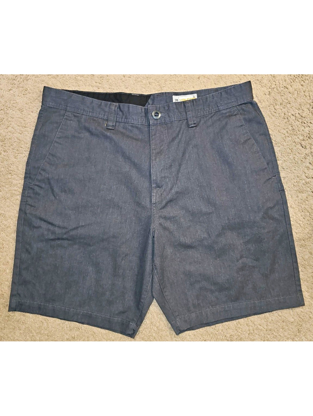 Volcom Men Shorts Size 38 Gray Chino Flat Front Casual Walking Skate Hybrid